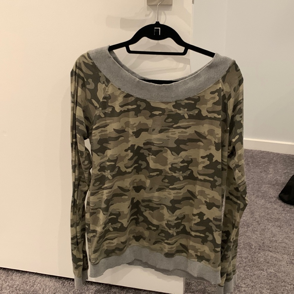 Hem & Thread camo shirt - size L